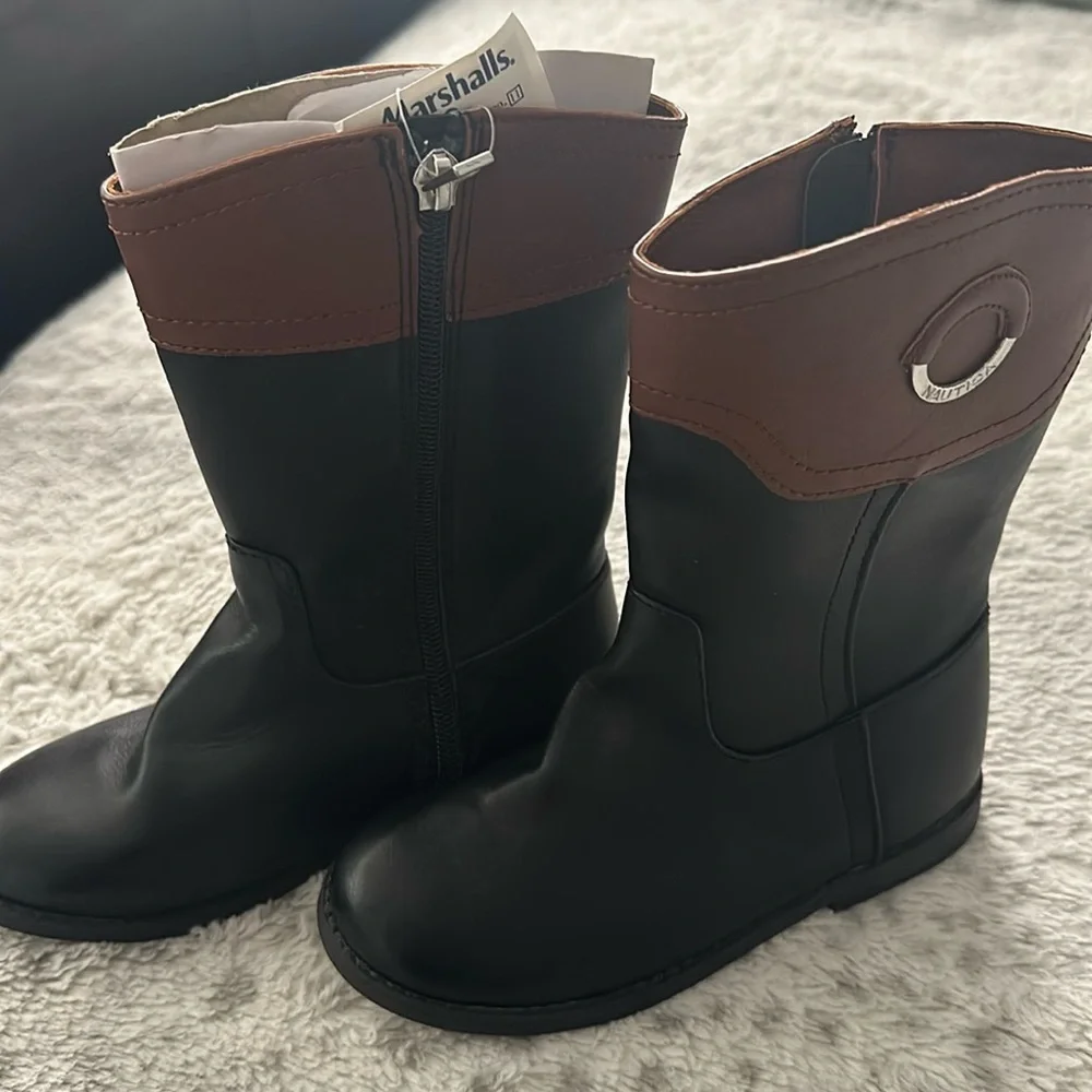 Nautica boots